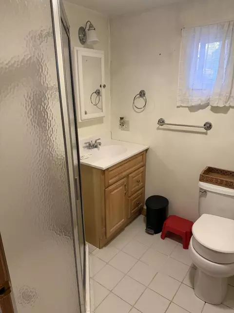 Bath - 75 Pickering St, Sebago, ME 04029 photo 1 of 2