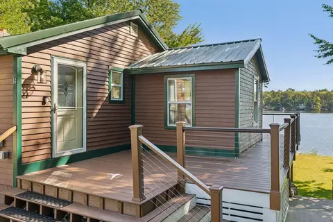 Exterior - 14 Cottage Rd, Limerick, ME 04048 photo 3 of 13