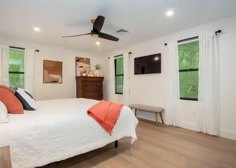 Bedroom - 150 153 Deep Cove Rd, Raymond, ME 04071 photo 4 of 10