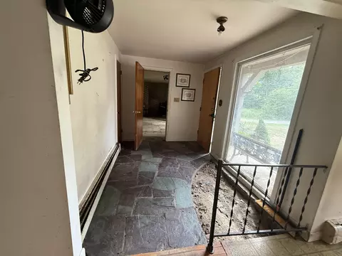 Entry Way - 339 Mountain Rd, Woolwich, ME 04579 photo 2 of 2
