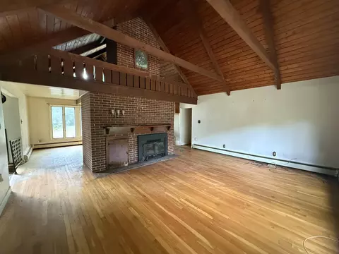 Living - 339 Mountain Rd, Woolwich, ME 04579 photo 7 of 9