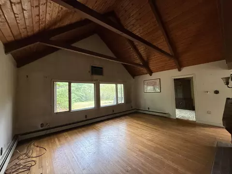 Living - 339 Mountain Rd, Woolwich, ME 04579 photo 8 of 9
