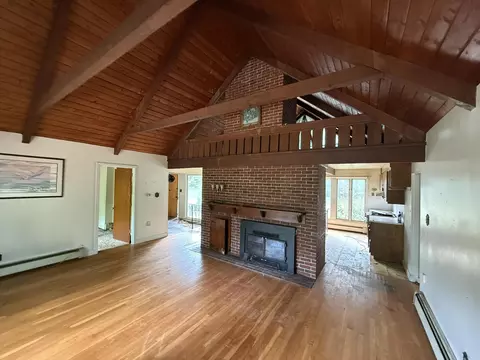 Living - 339 Mountain Rd, Woolwich, ME 04579 photo 5 of 9