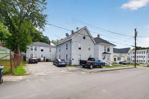 27-29 Elm St, Lewiston, ME 04240