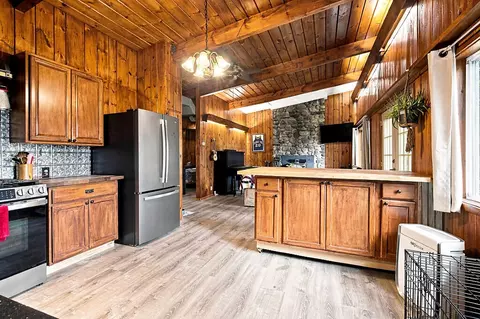 Kitchen - 89 Windemere Ln, Unity, ME 04988 photo 2 of 4