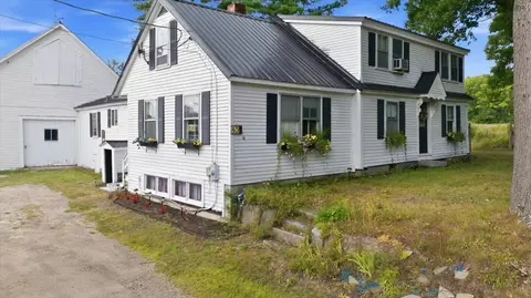 Exterior - 43 Winthrop Rd, Readfield, ME 04355 photo 2 of 19