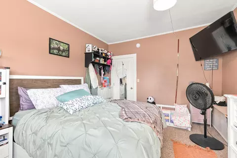 Bedroom - 705 Roosevelt Trl, Windham, ME 04062 photo 3 of 3
