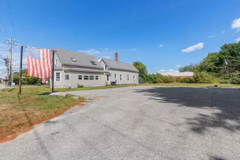 Exterior - 705 Roosevelt Trl, Windham, ME 04062 photo 2 of 6