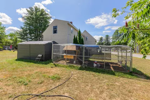 Exterior - 705 Roosevelt Trl, Windham, ME 04062 photo 4 of 6