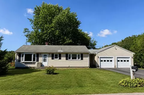1 Green Needle Dr, Scarborough, ME 04074