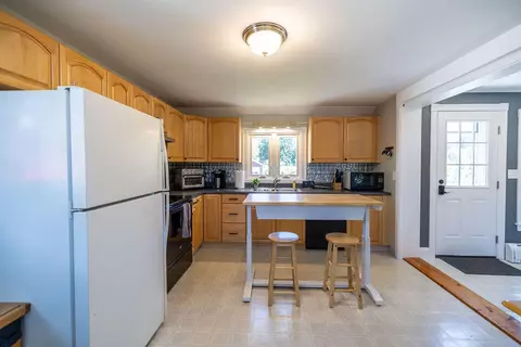 Kitchen - 127 Main St, Windham, ME 04062 photo 4 of 6