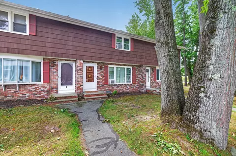 Exterior - 3 Villa Rd #-, Westbrook, ME 04092 photo 2 of 4