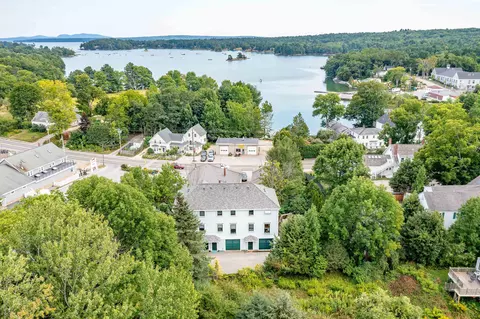 19 Pleasant St #3, Blue Hill, ME 04614