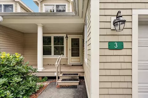 3 Harbor View Dr #3, Stockton Springs, ME 04981