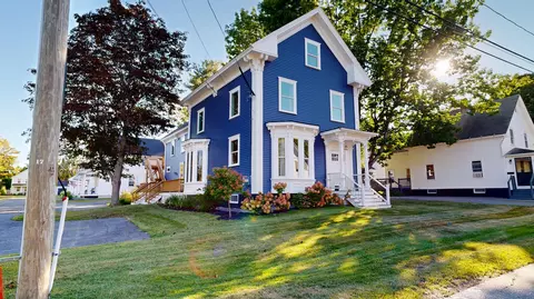 7 Magnolia Ln #2, Gardiner, ME 04345