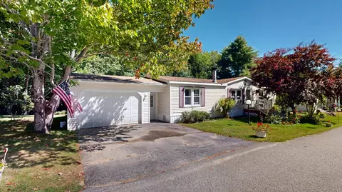 22 Meadow Dr, Turner, ME 04282