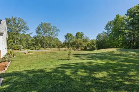Exterior - 746 Middle Rd, Woolwich, ME 04579 photo 12 of 14