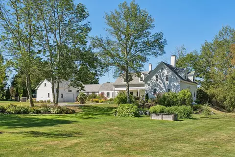 Exterior - 746 Middle Rd, Woolwich, ME 04579 photo 1 of 14