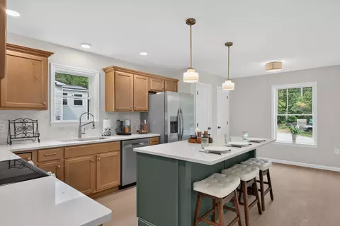 Kitchen - 16 Birdsong Ln, Windham, ME 04062 photo 4 of 6