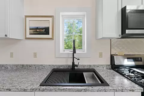Kitchen - 61 Bay View Trl # A, Edgecomb, ME 04556 photo 4 of 10