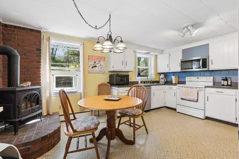 Kitchen - 33 Meadow Way, Bath, ME 04530 photo 1 of 4