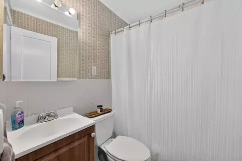 Bath - 21 First Ave, Augusta, ME 04330 photo 1 of 1
