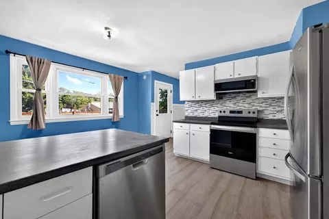 413 Lisbon St, Lisbon, ME 04250