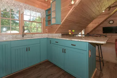 Kitchen - 11 Rabbit Ln, Naples, ME 04055 photo 6 of 7