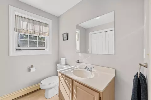 Bath - 33 Anthoine Rd, Windham, ME 04062 photo 1 of 3