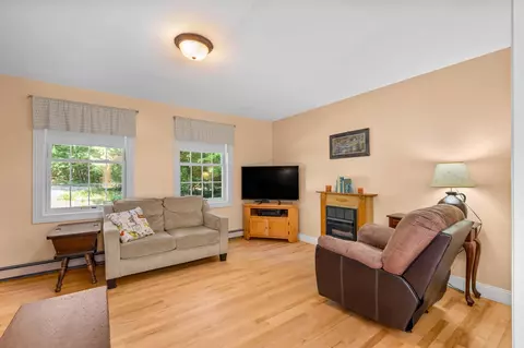 Living - 33 Anthoine Rd, Windham, ME 04062 photo 2 of 2