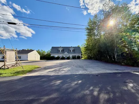 Exterior - 16 Beech St, Calais, ME 04619 photo 5 of 15