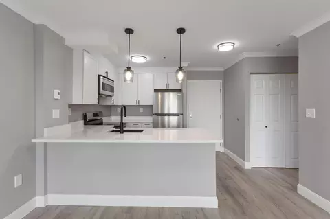 148 Breakwater Dr #619, South Portland, ME 04106
