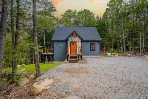119 Acorn Dr, Woodstock, ME 04219