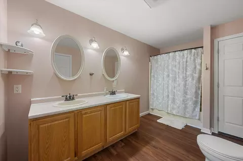 Bath - 74 Smith Rd, Hermon, ME 04401 photo 2 of 5
