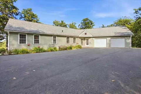 92 Chautauqua Rd, Fryeburg, ME 04037