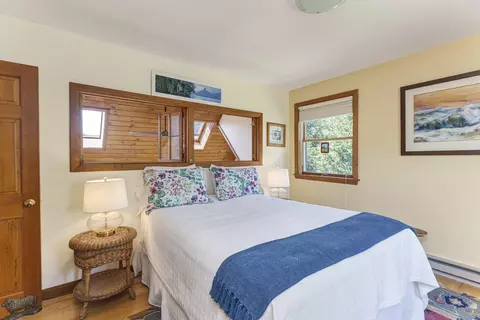 Bedroom - 4 Tidal Brook Rd Ext, Freeport, ME 04032 photo 8 of 10