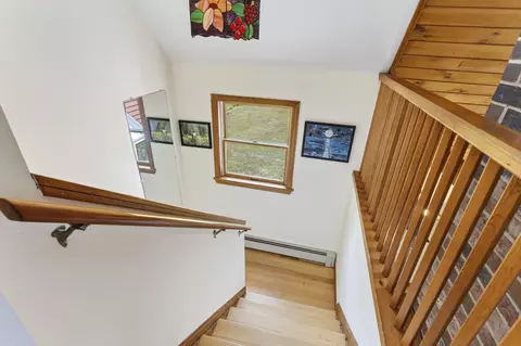 Entry Way - 4 Tidal Brook Rd Ext, Freeport, ME 04032 photo 2 of 5