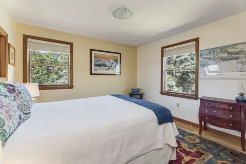 Bedroom - 4 Tidal Brook Rd Ext, Freeport, ME 04032 photo 7 of 10