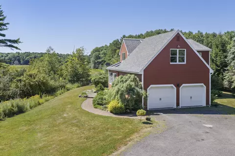 Exterior - 4 Tidal Brook Rd Ext, Freeport, ME 04032 photo 9 of 14