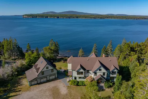72 Jordan Harbor Rd, Winter Harbor, ME 04693