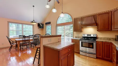 Kitchen - 101 Harbor Rd, Naples, ME 04055 photo 2 of 4