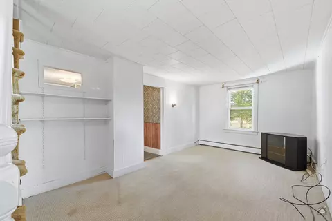 Living - 102 Kinderhook St, Randolph, ME 04346 photo 2 of 8