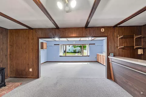 Living - 102 Kinderhook St, Randolph, ME 04346 photo 5 of 8
