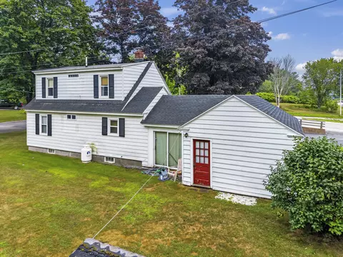Exterior - 44 Macomber Ave, Augusta, ME 04330 photo 7 of 10