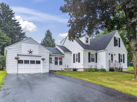 Exterior - 44 Macomber Ave, Augusta, ME 04330 photo 5 of 10