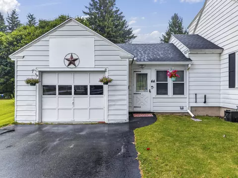 Exterior - 44 Macomber Ave, Augusta, ME 04330 photo 6 of 10