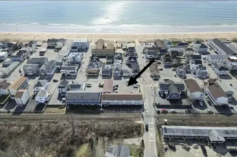 78 E Grand Ave #110, Old Orchard Beach, ME 04064