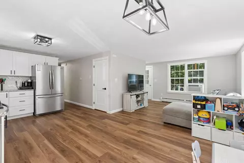 Entry Way - 42 Maturo Dr, Casco, ME 04015 photo 1 of 5