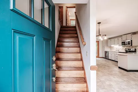 Entry Way - 420 Main St, Gorham, ME 04038 photo 3 of 7