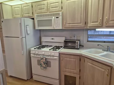 Kitchen - 620 Post Rd #29, Wells, ME 04090 photo 3 of 3